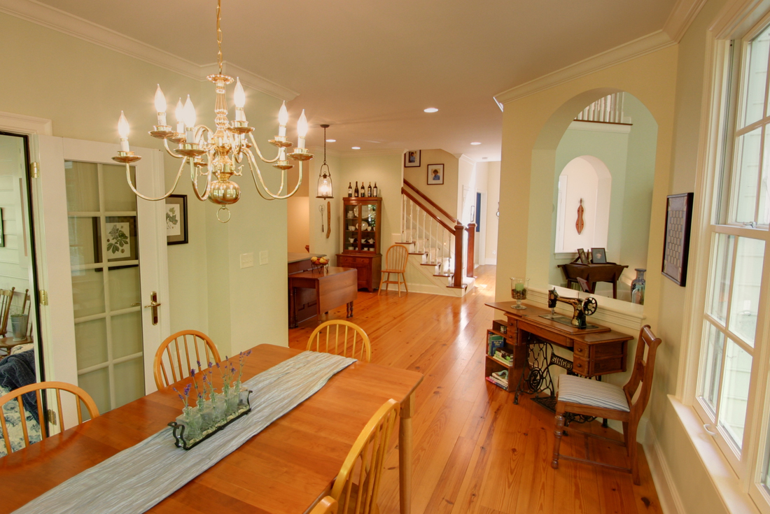 williamsburg colonial dining room